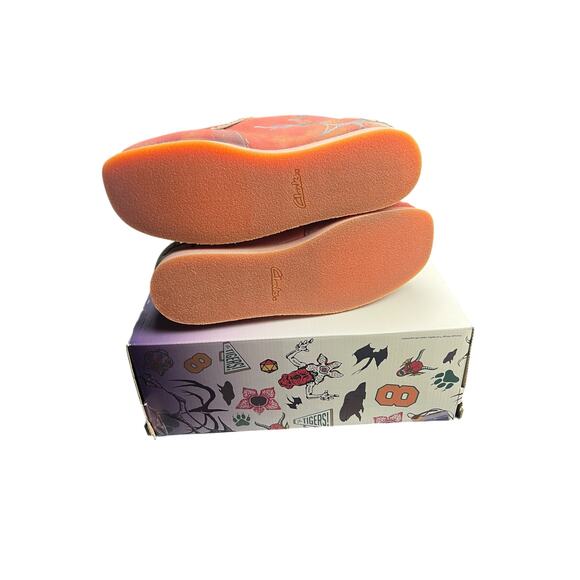 Clarks Wallabee Stranger Things Hellfire Club Limited Edition Leather US 11 M ** - Picture 4 of 9